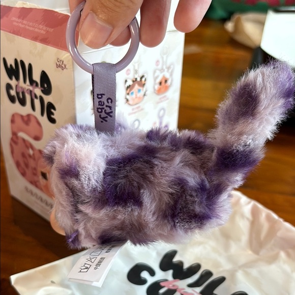 Authentic CRYBABY POPMART - Picture 7 of 8